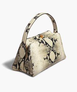 Budapestchic.shop68800f751b 2